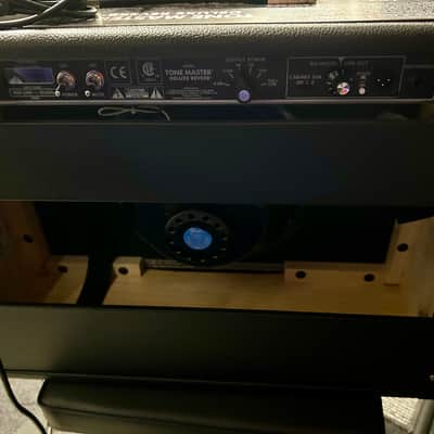 Fender Tone Master Deluxe Reverb 2-Channel 22-Watt 1x12" Digital Guitar Combo 2019 - Present - Black image 5