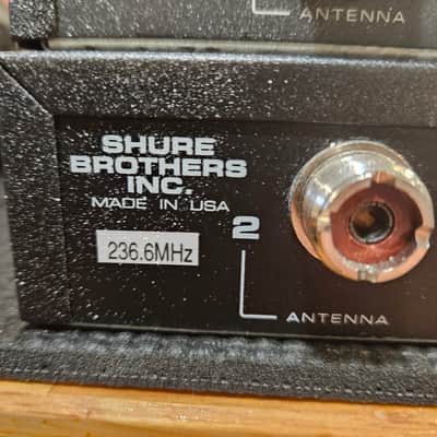 Shure LX88 II Wireless Mic Receivers Late 80s - Black image 8