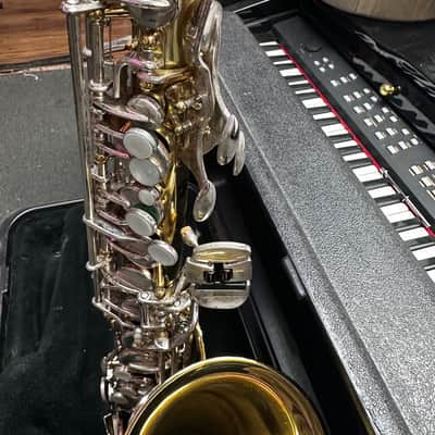 Bundy Alto Saxophone / 1268978 image 5