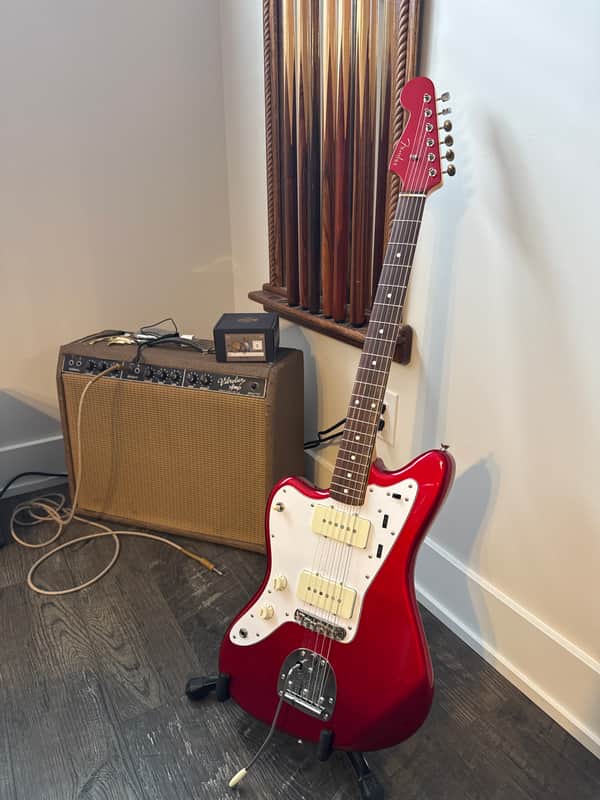Fender Jazzmaster MIJ Limited Edition CAR Super Limited w/Case 2023 - Candy Apple Red