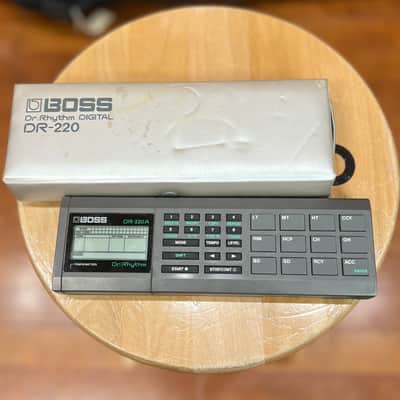 VINTAGE Boss DR-220a Dr. Rhythm Drum Machine w/ Case image 2