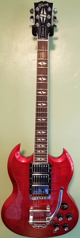 Gibson SG Deluxe Bigsby 2013 Red Fade