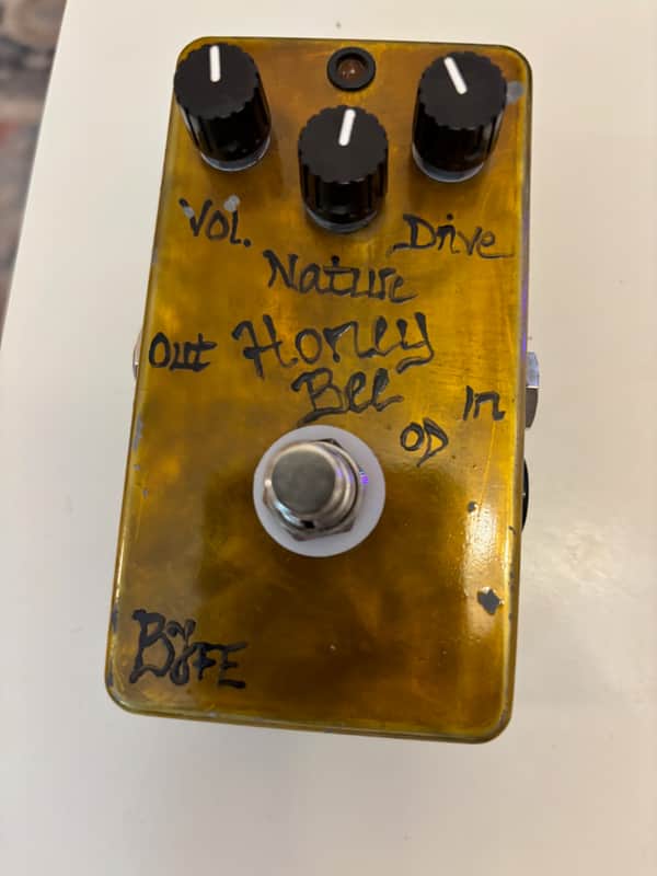 BJFE Honey Bee Overdrive (3-Knob) Gold image 1