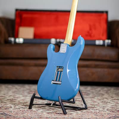 Fender Custom Shop '62 California Beach Stratocaster | Blue image 2