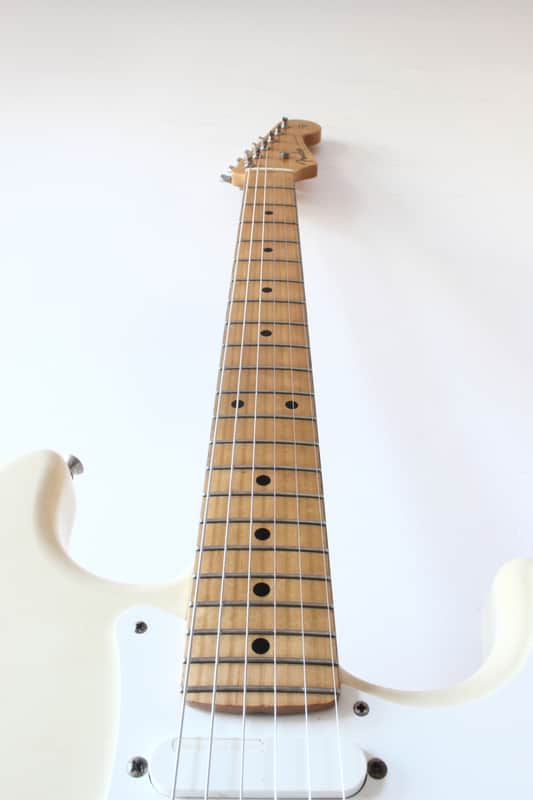 Fender Japan '54 Reissue Stratocaster ST54-95LS Vintage White 2002