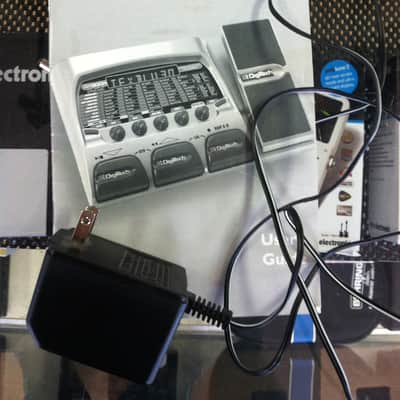 Digitech RP300A Artist Modeling Guitar Processor image 5