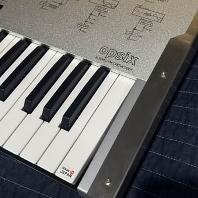 Korg Opsix SE 61-Key Altered FM Synthesizer 2023 - Present - Platinum image 4