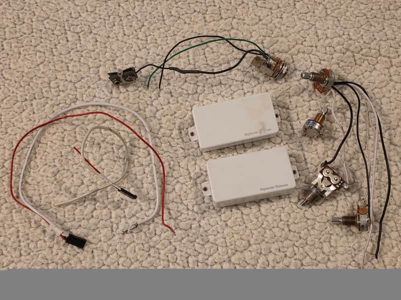 Heavy Metal Blackouts AHB-1N Seymour Duncan Active Pickups 25k Pots Harness White RARE Blackout image 1