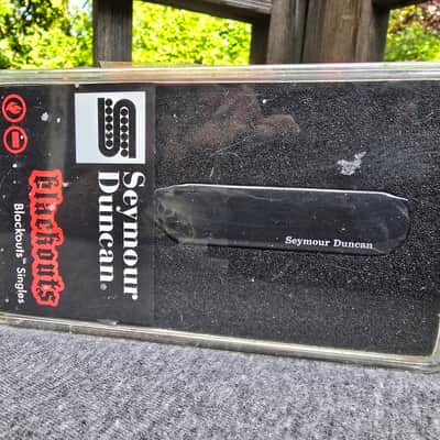 Seymour Duncan AS-1b Blackouts Strat Bridge Pickup 2010s - Black image 2