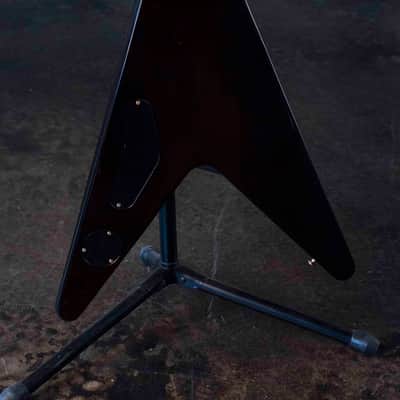 GIBSON GUITAR OF THE MONTH  50TH ANNIVERSARY FLYING V 2008 - BRIMSTONE BURST WITH CASE image 7