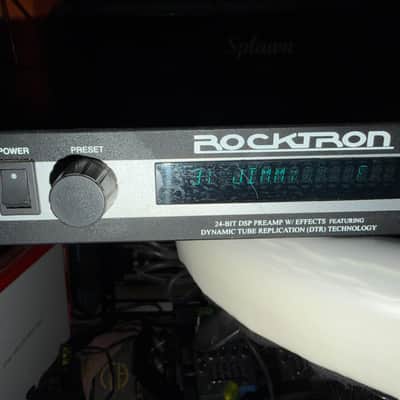 Rocktron Chameleon 2000 preamp and effects rack image 9