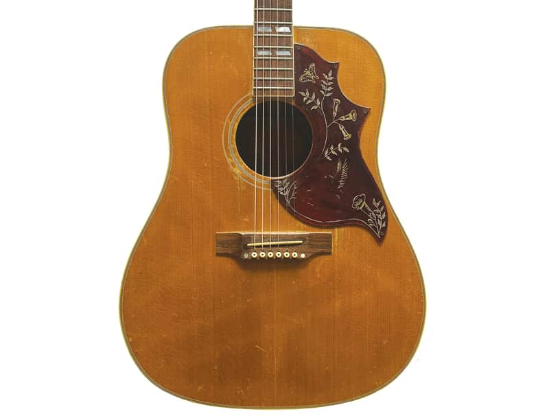Gibson Hummingbird Acoustic Guitar with Gibson Case 1968