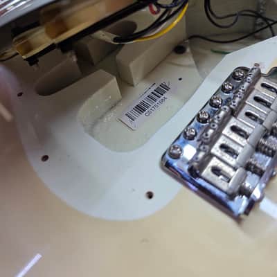 Fender American Performer Stratocaster with Rosewood Fretboard 2019 Artic White image 6
