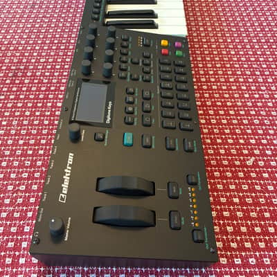 Elektron Digitone Keys 37-key Digital FM Synthesizer 2019 - Present - Black image 1