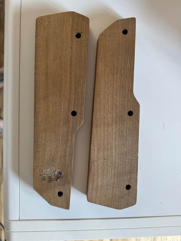 UDO Super 6 Desktop  - Walnut End Cheeks image 1