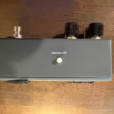 Walrus Audio Mira Optical Compressor 2022 - 2023 - Smoky Grey / Keyhole Graphic image 3