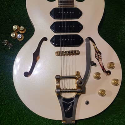 Epiphone Riviera Custom P93 Royale 2011 - 2014 - Pearl White image 1