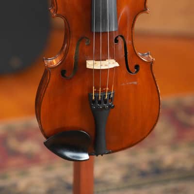 (Used) Vintage 3/4 Size Student Violin w/ Hand-Carved Wooden Case image 5