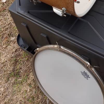 Ludwig No. 948 Classic 14x14" Floor Tom with Keystone Badge 1960 - 1968 - champagne sparkle image 2
