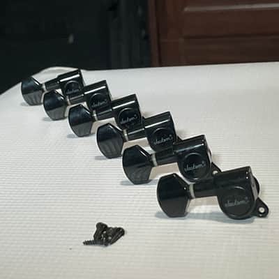 2000's Jackson Dinky Guitar Black Reverse Jin Ho Korea Tuners Tuning Pegs 6 In Line image 2