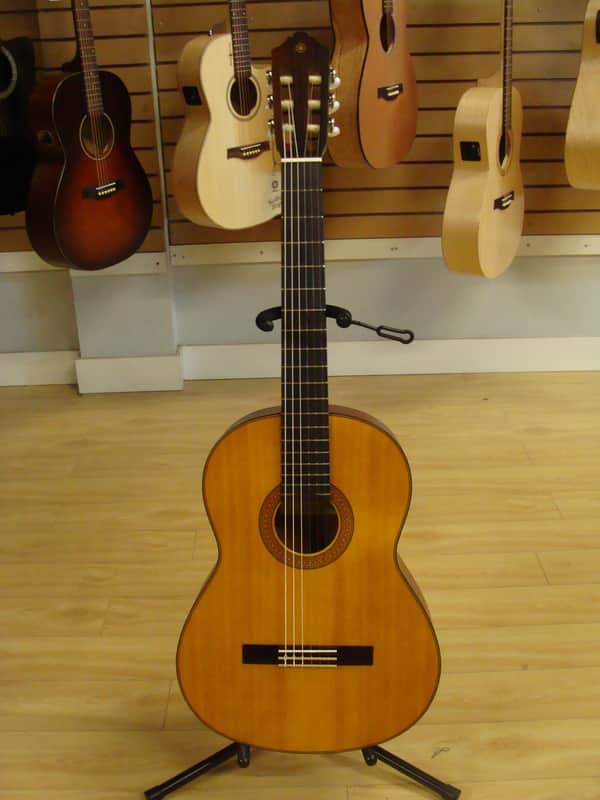 Yamaha CG122MS Spruce Top Classical Guitar Matte Natural image 2
