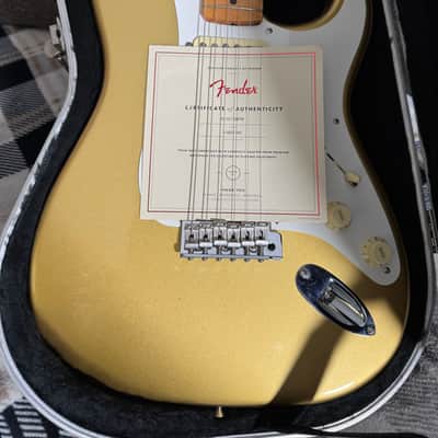 Fender American Original 50s Stratocaster guitar Aztec gold image 4