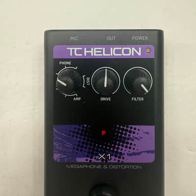 TC Helicon Voicetone X1 Megaphone & Distortion Vocal Effect Pedal + Box & PSU image 3