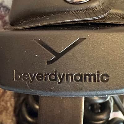 Beyerdynamic DT990 Pro Open-Back Studio-Monitoring Headphones! image 6