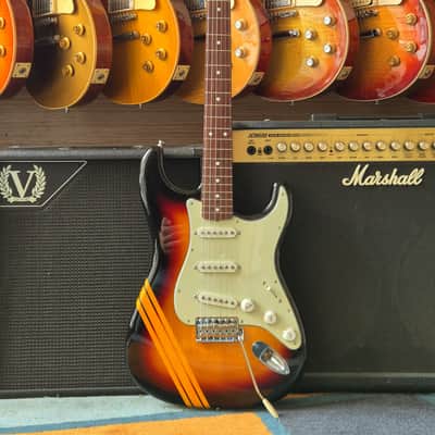 Fender Traditional ’60 Stratocaster Made in Japan 2025 - Competition 3-Color Sunburst image 1
