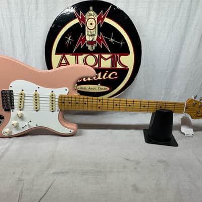 Fender ST-54 st54 1954 Reissue Stratocaster Guitar - MIJ Made In Japan 1996 - 1997 - Shell Pink / Maple neck image 1