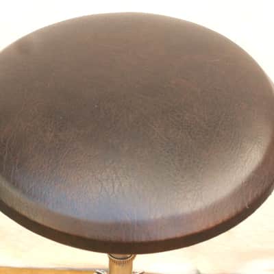 Early 1970s Rogers drum throne seat image 3