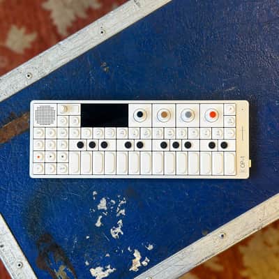 Teenage Engineering OP-1 Field image 1
