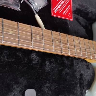 Fender Player Plus Meteora HH 2022 - Present - Belair Blue image 5