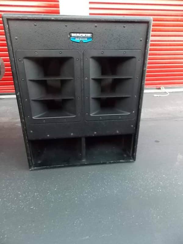 Mackie SWA1801 Powered Subwoofer 900 watts RMS image 1