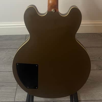 Epiphone Tom DeLonge Signature ES-333 2008 - 2019 - Brown with Cream Stripe image 4