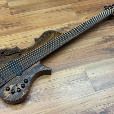Stradi Symphony The Dorado Fretless 6 string image 3