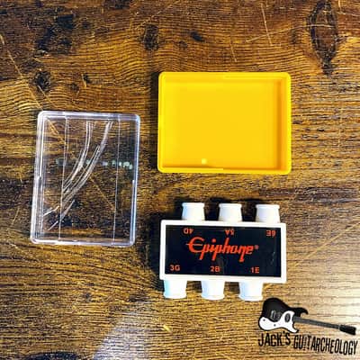 Epiphone Pitch Pipe W/ Case (2010s - White) image 2