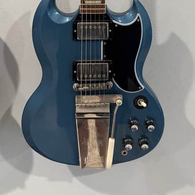 Gibson Gibson Custom Shop M2M 1964 SG Standard Reissue With Maestro Vibrola Gloss Antique Pelham Blue 7.10 LBS 2023 Antique Pelham Blue image 1