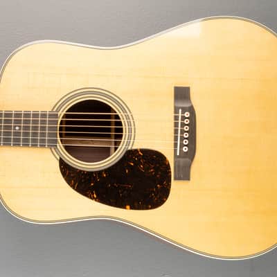 Martin New for 2025 D-28 Left Hand - Gloss Natural image 1