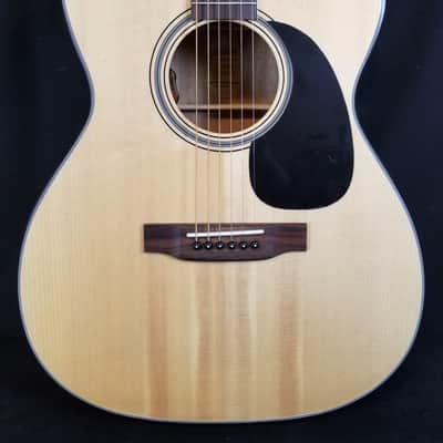 Blueridge BR-43CE Contemporary Series 000 Style Cutaway Acoustic-Electric Guitar image 2