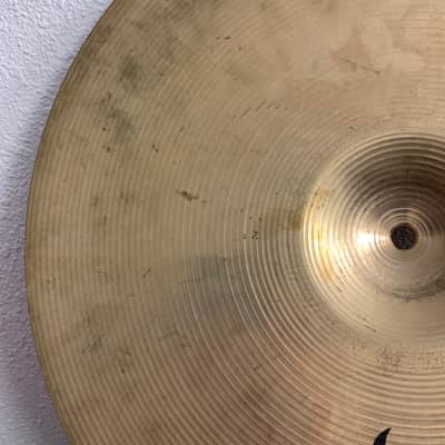 Zildjian 16" Medium Crash Cymbal - 1990’s image 11