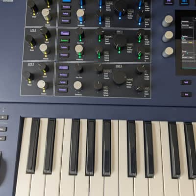 Waldorf Quantum MK2 61-Key Hybrid Synthesizer 2023 - Present - Blue image 3
