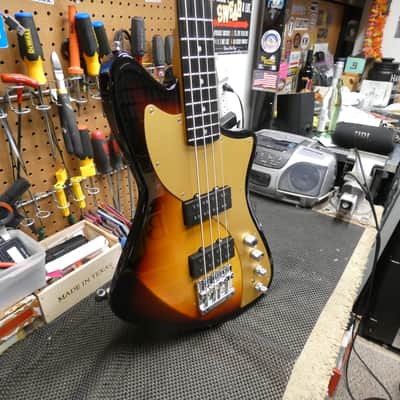 Fender Meteora American Ultra II 2024 - Sunburst image 3
