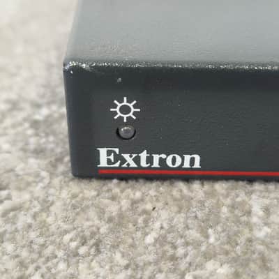 Extron VSW 2VGA A – 2x1 VGA Video Switcher – Good image 3