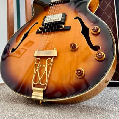 1989 Epiphone Emperor Sunburst Hollow body Guitar image 6