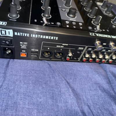 Native Instruments Traktor Kontrol Z2 2010s - Black image 2