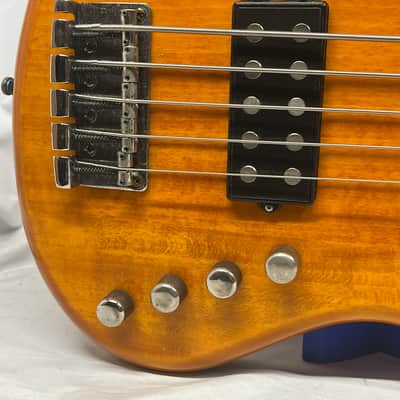 MTD Kingston 5-String Electric Bass image 5