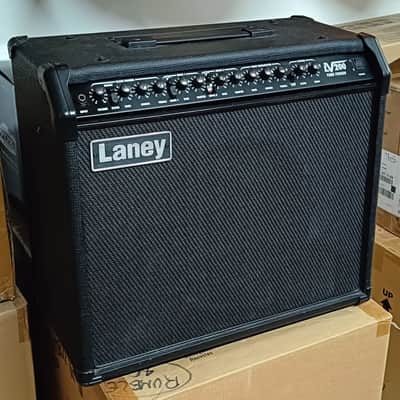 S.A. - LANEY GUITAR COMBO - 20W LX20R RED