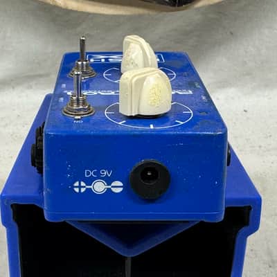 Rocktron HUSH 2X Noise Gate Pedal - missing battery cover image 5
