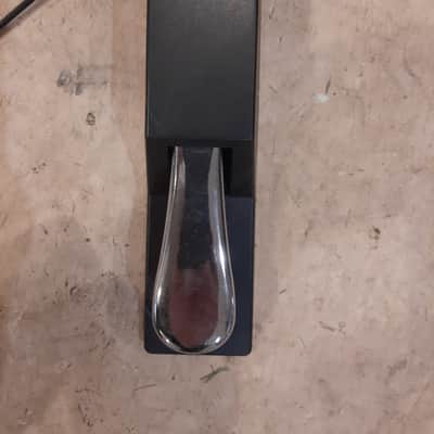 Kurzweil KME  61  Note Keyboard with new sustain pedal image 9